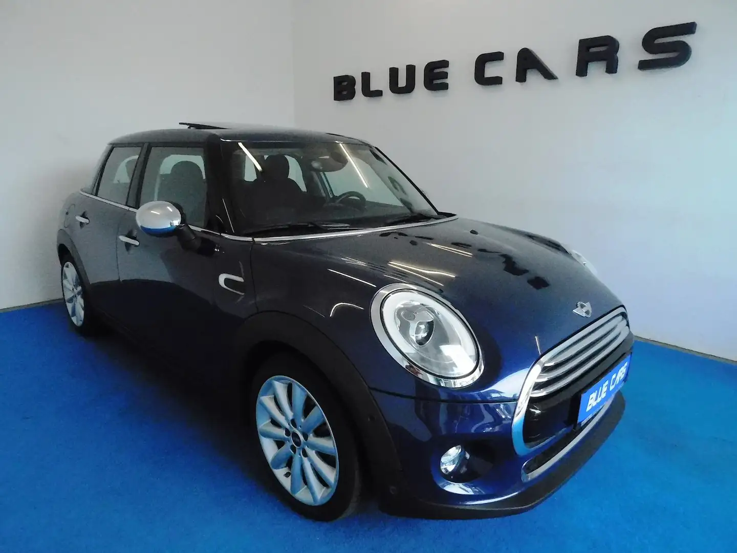 MINI Cooper 5-trg. Navi LED GSD Chili Paket SHZ PDC Albastru - 1