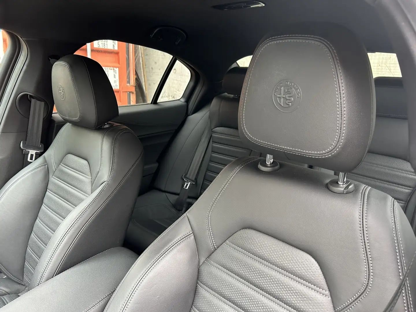 Alfa Romeo Giulia Quadrifoglio V6 510PS|NP: 91.950,- UNFALL Zwart - 2