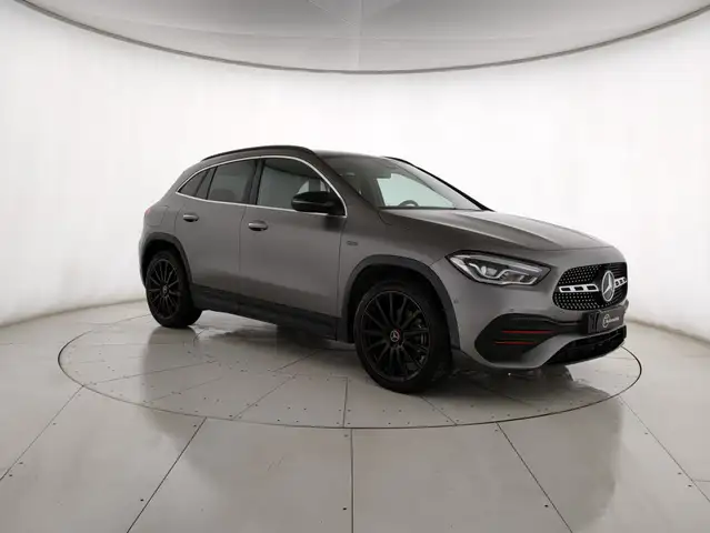 Mercedes-Benz GLA 250 GLA 250 e phev (eq-power) Premium auto