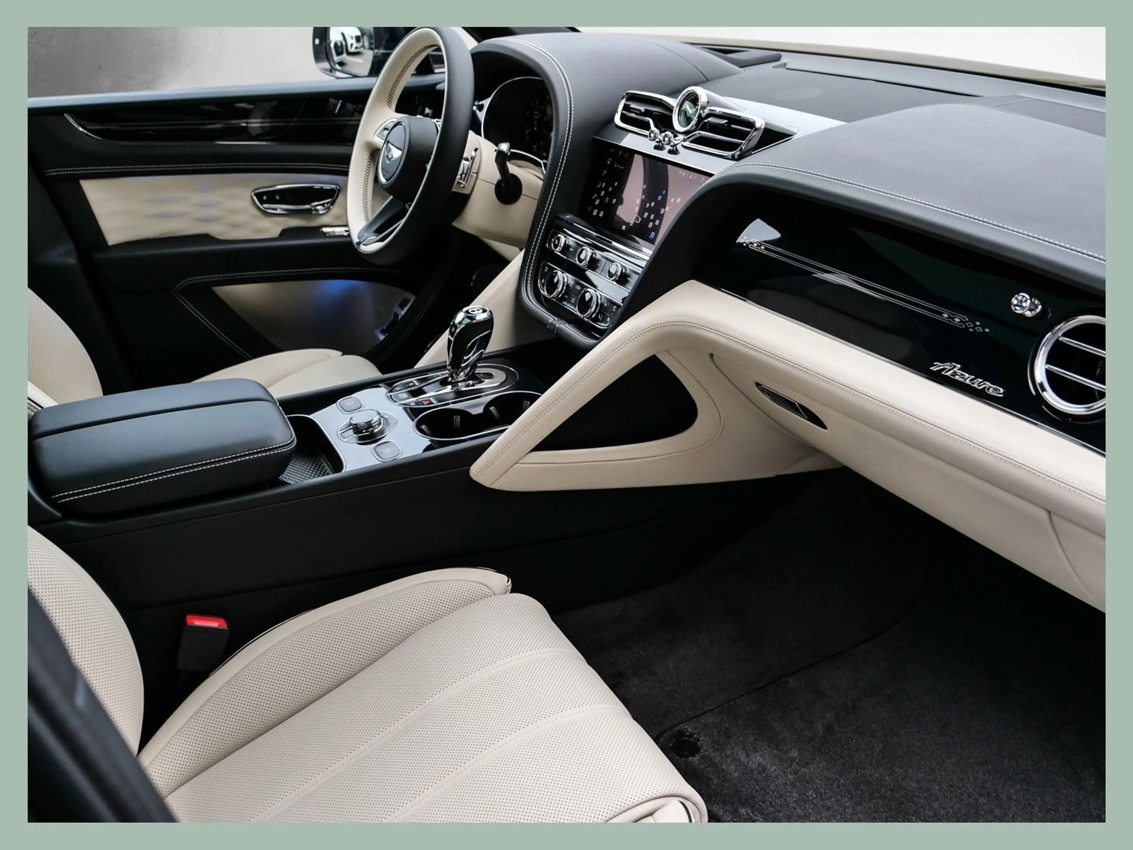 Bentley Bentayga V8 Azure // BENTLEY DÜSSELDORF — photo 13