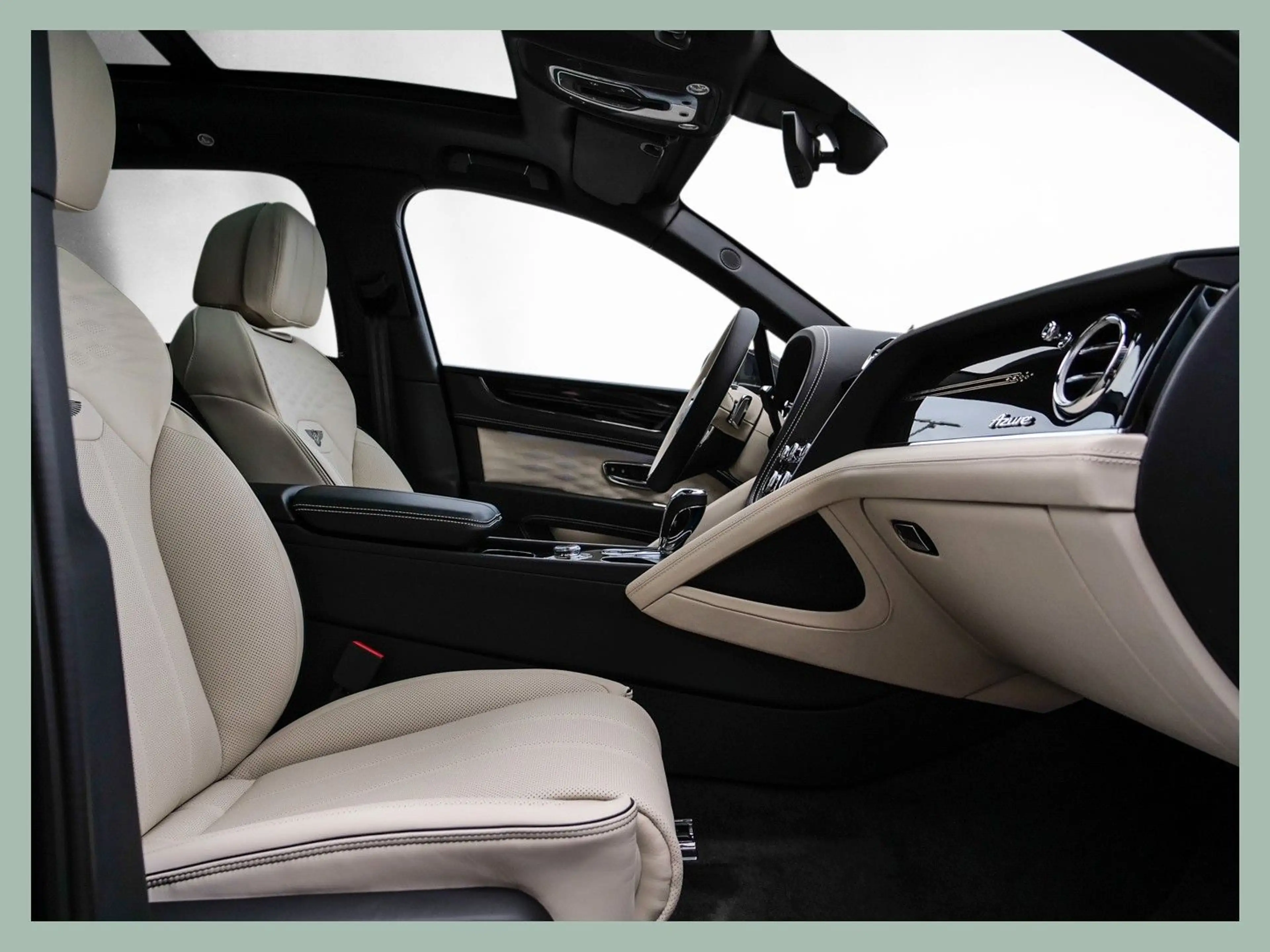 Bentley Bentayga V8 Azure // BENTLEY DÜSSELDORF — photo 12