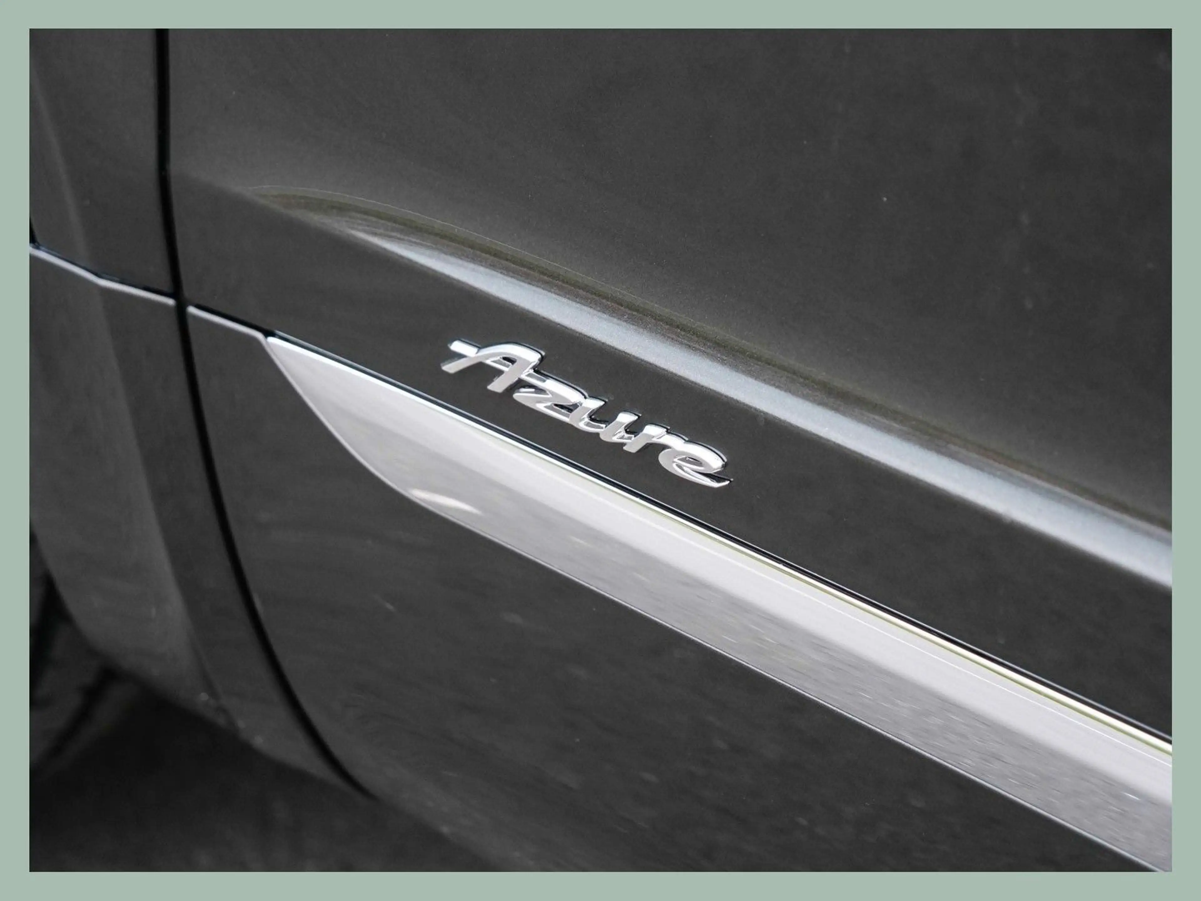 Bentley Bentayga V8 Azure // BENTLEY DÜSSELDORF — photo 7