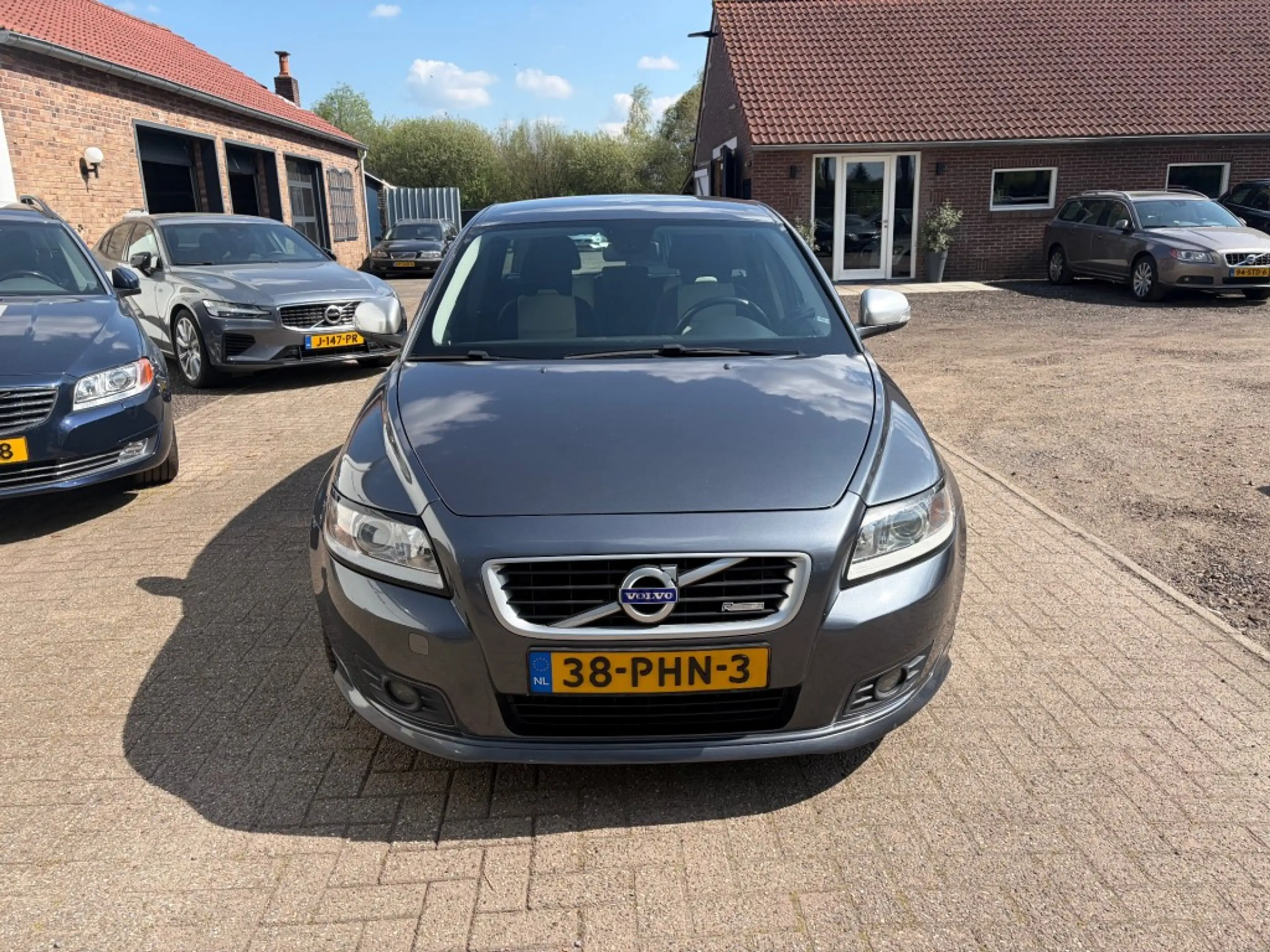 Volvo V50 2.0 R-design — photo 3