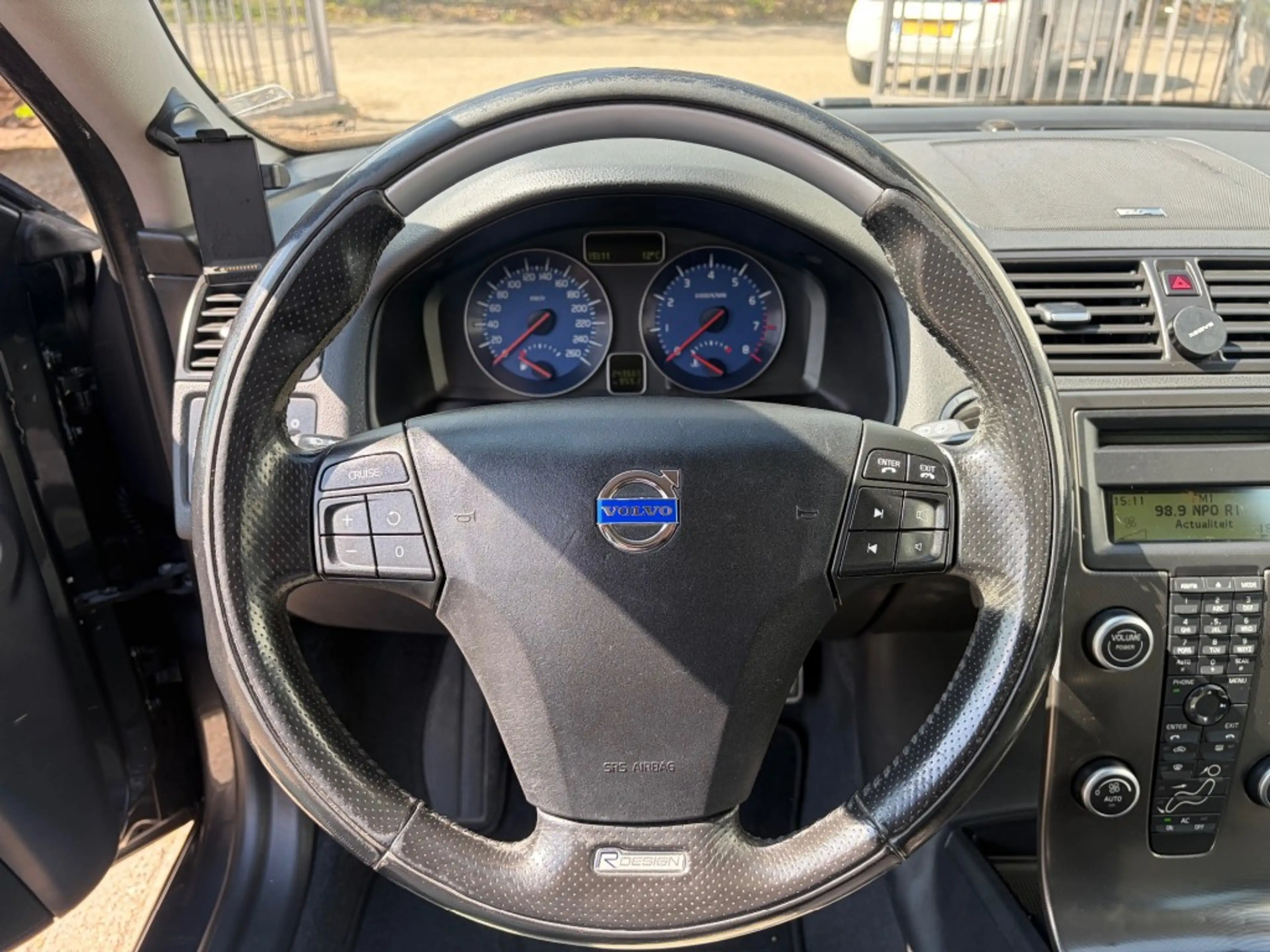 Volvo V50 2.0 R-design — photo 10