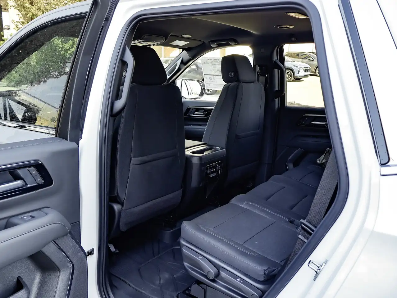 Chevrolet Tahoe снимка Chevrolet Tahoe