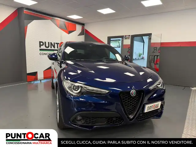 Alfa Romeo Stelvio view 3