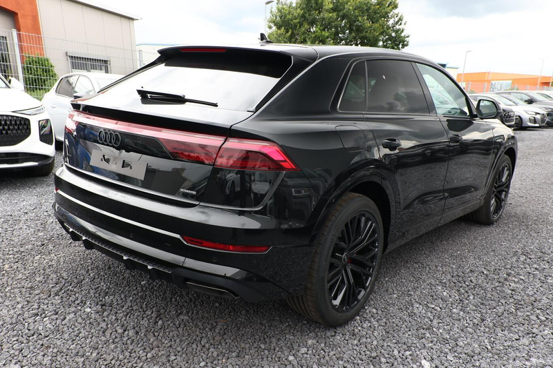 Audi Q8 S line 2xS AssistenzP+ 22Z Laser Pano HUD Klim4... — photo 3
