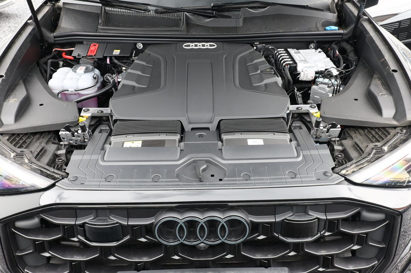 Audi Q8 S line 2xS AssistenzP+ 22Z Laser Pano HUD Klim4... — photo 12