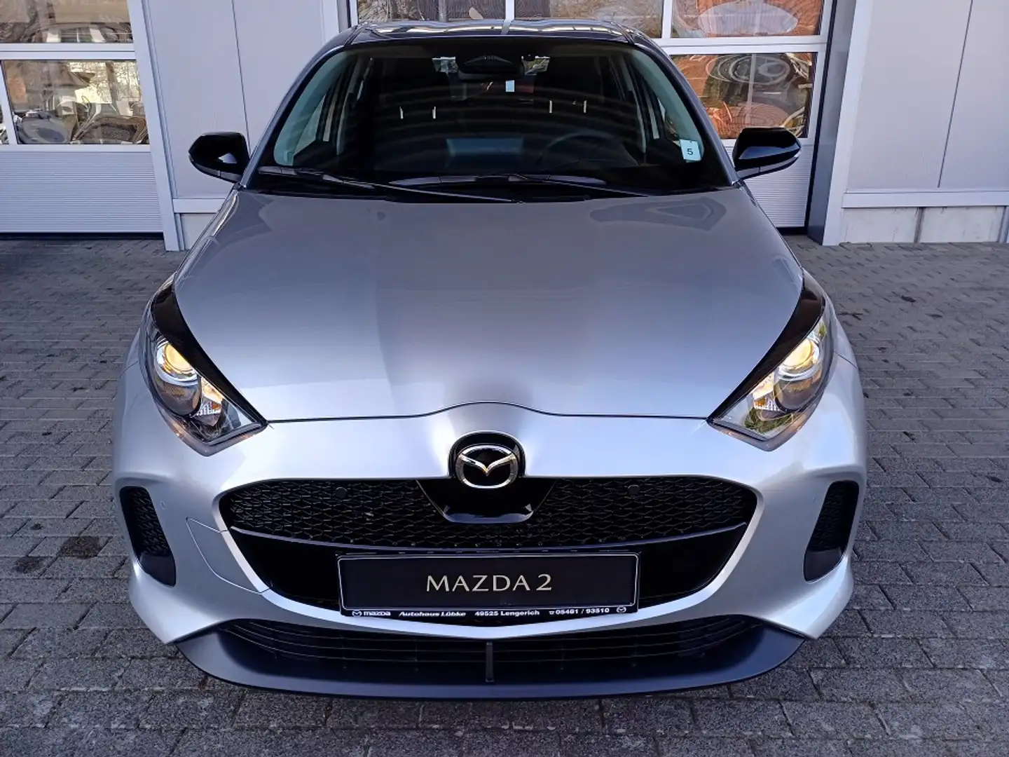 Mazda 2 Hybrid 1.5 EXCLUSIVE-LINE VVT-i *LenkradHzg*EPH* Plateado - 2