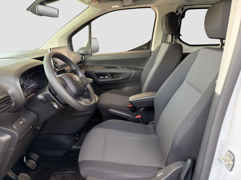 Toyota Proace L1 Combi Navi Sitzheizung Bluetooth PDC v+h — photo 10