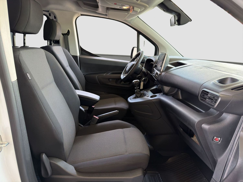Toyota Proace L1 Combi Navi Sitzheizung Bluetooth PDC v+h — photo 12