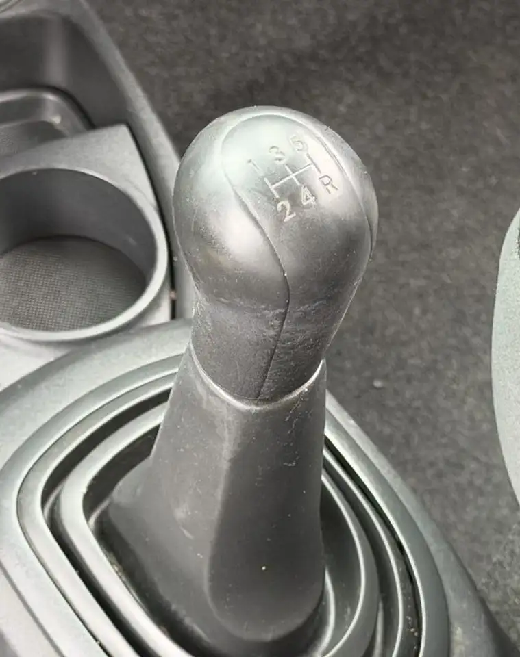 Toyota Yaris Yaris — photo 12