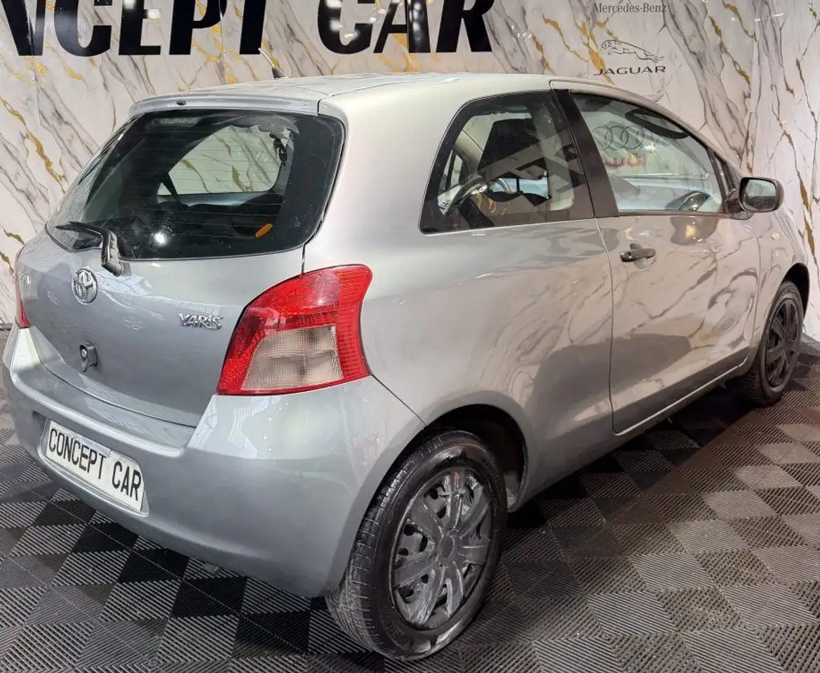 Toyota Yaris Yaris — photo 7