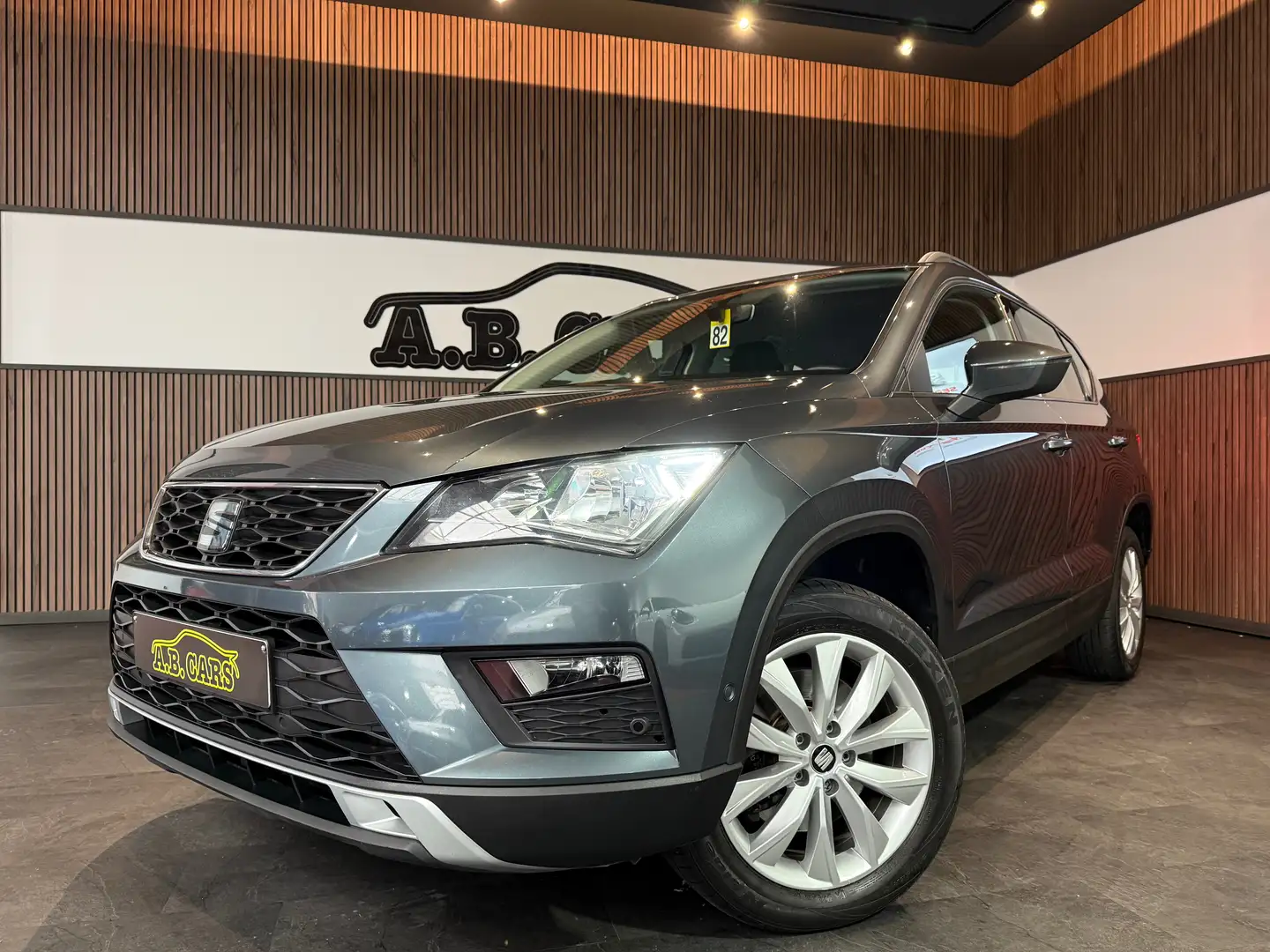 SEAT Ateca 1.6 CR TDI *GARANTIE 12MOIS* Grau - 1