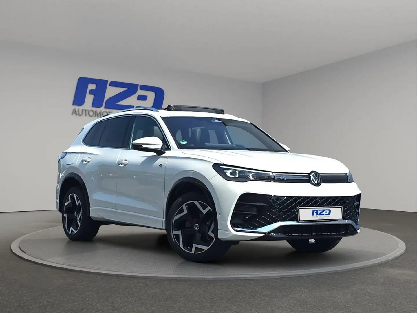 Volkswagen Tiguan TDI 4Mo R-Line STNHZ PANO AHK H&K LEDER MATRIX Weiß - 2