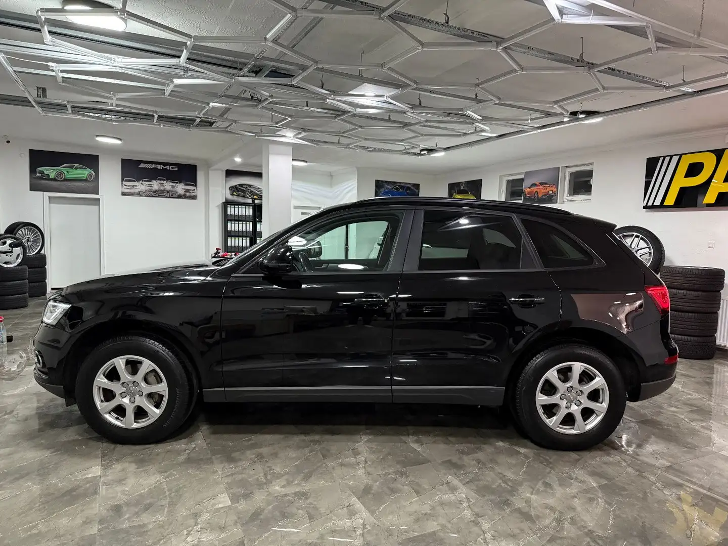 Audi Q5 2.0 TDI quattro / 2. Hand Automatik Xenon Schwarz - 2