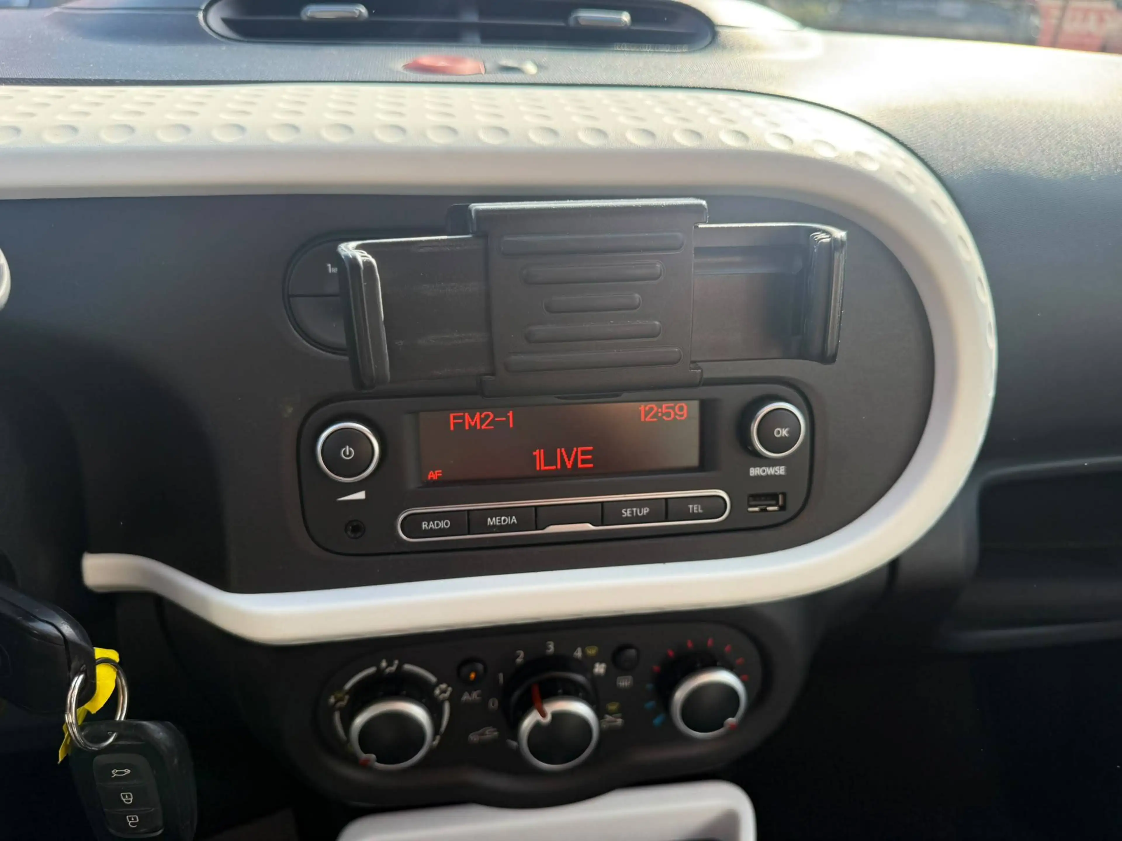 Renault Twingo 1.0 SCe Experience+1.HAND+KLIMA+EURO 6 KAT+TÜV:04/2028 — photo 9