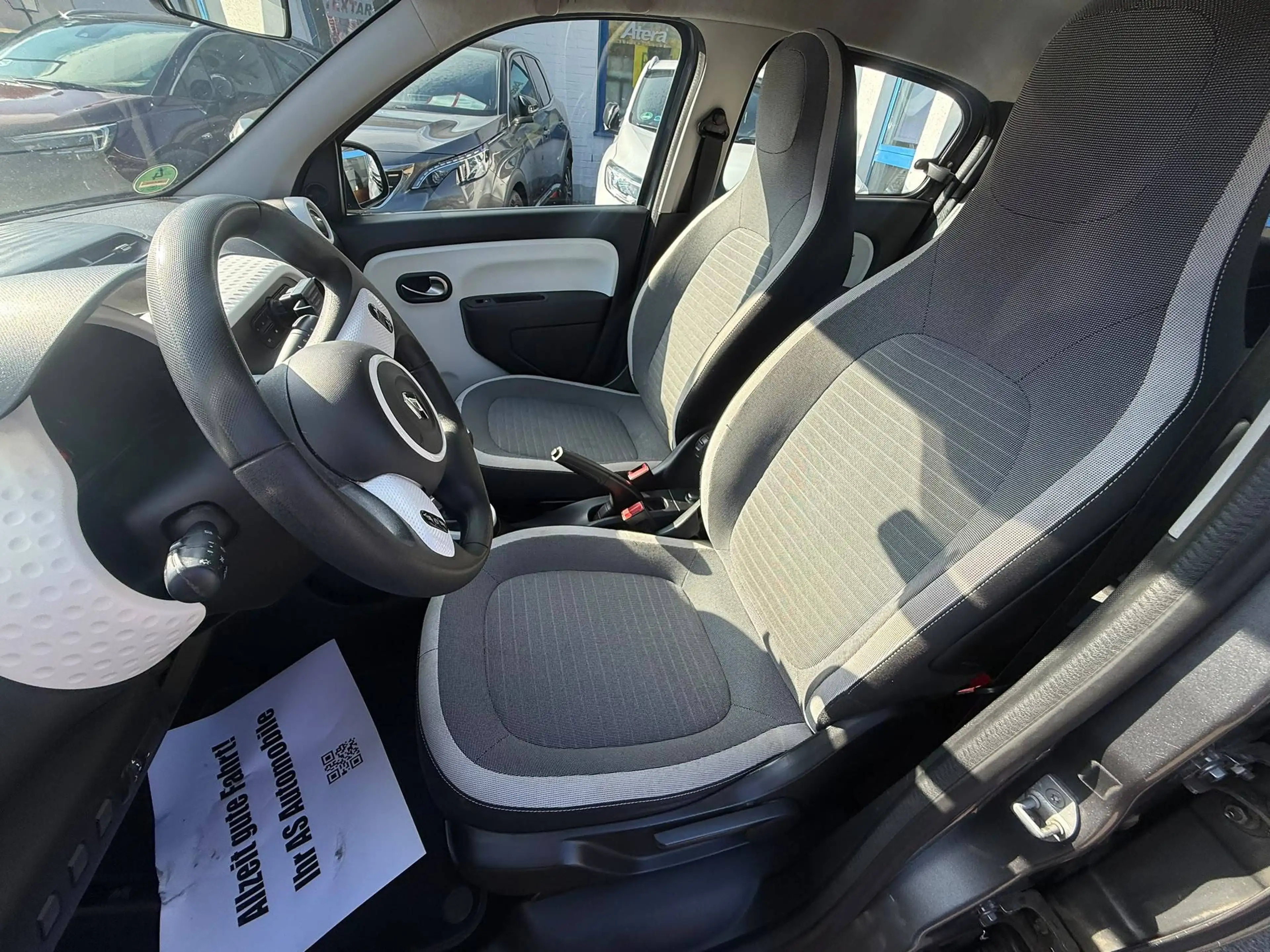 Renault Twingo 1.0 SCe Experience+1.HAND+KLIMA+EURO 6 KAT+TÜV:04/2028 — photo 6