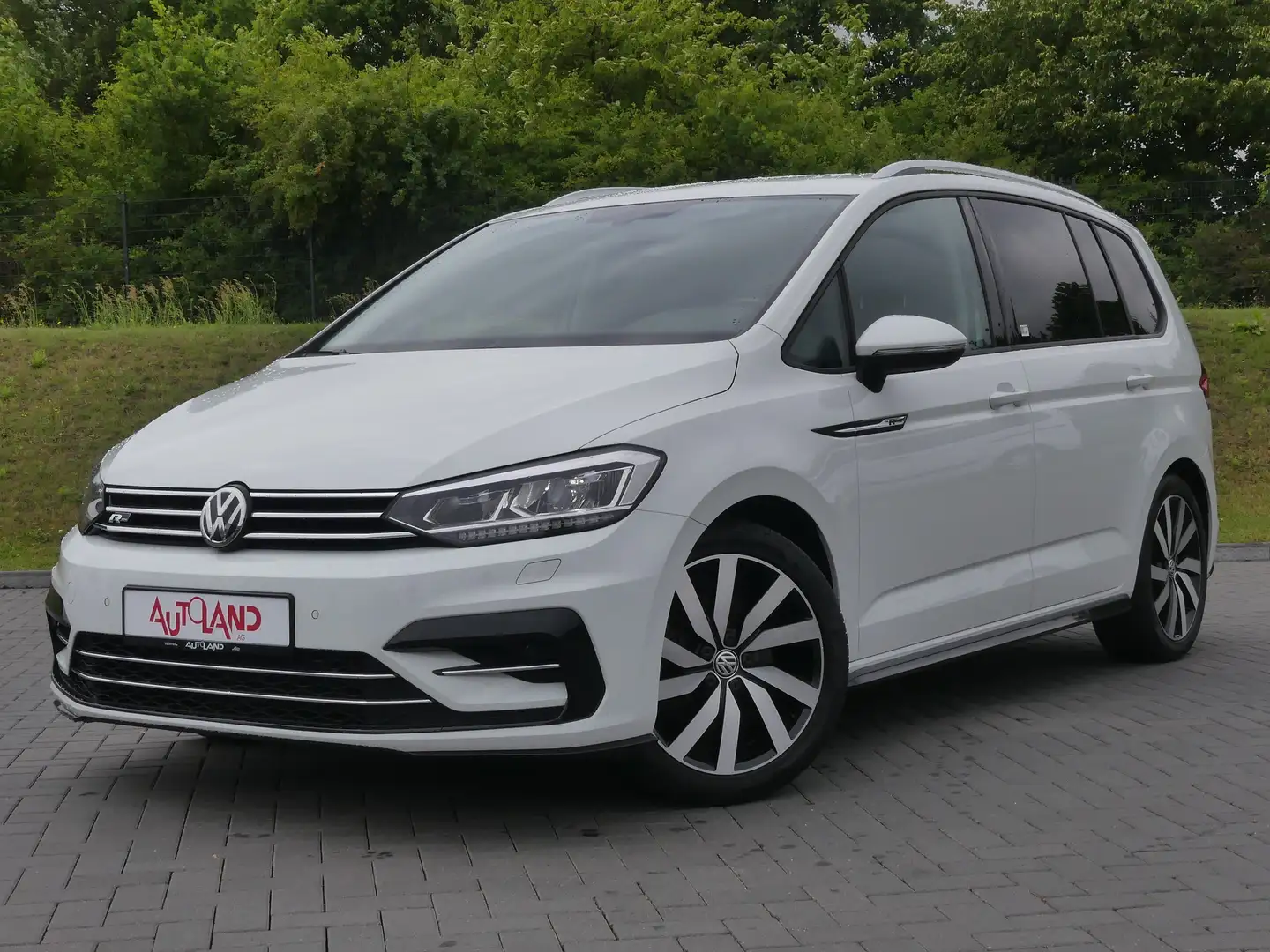 Volkswagen Touran R-Line LED Navi AHK ACC Kamera Bluetooth Weiß - 2