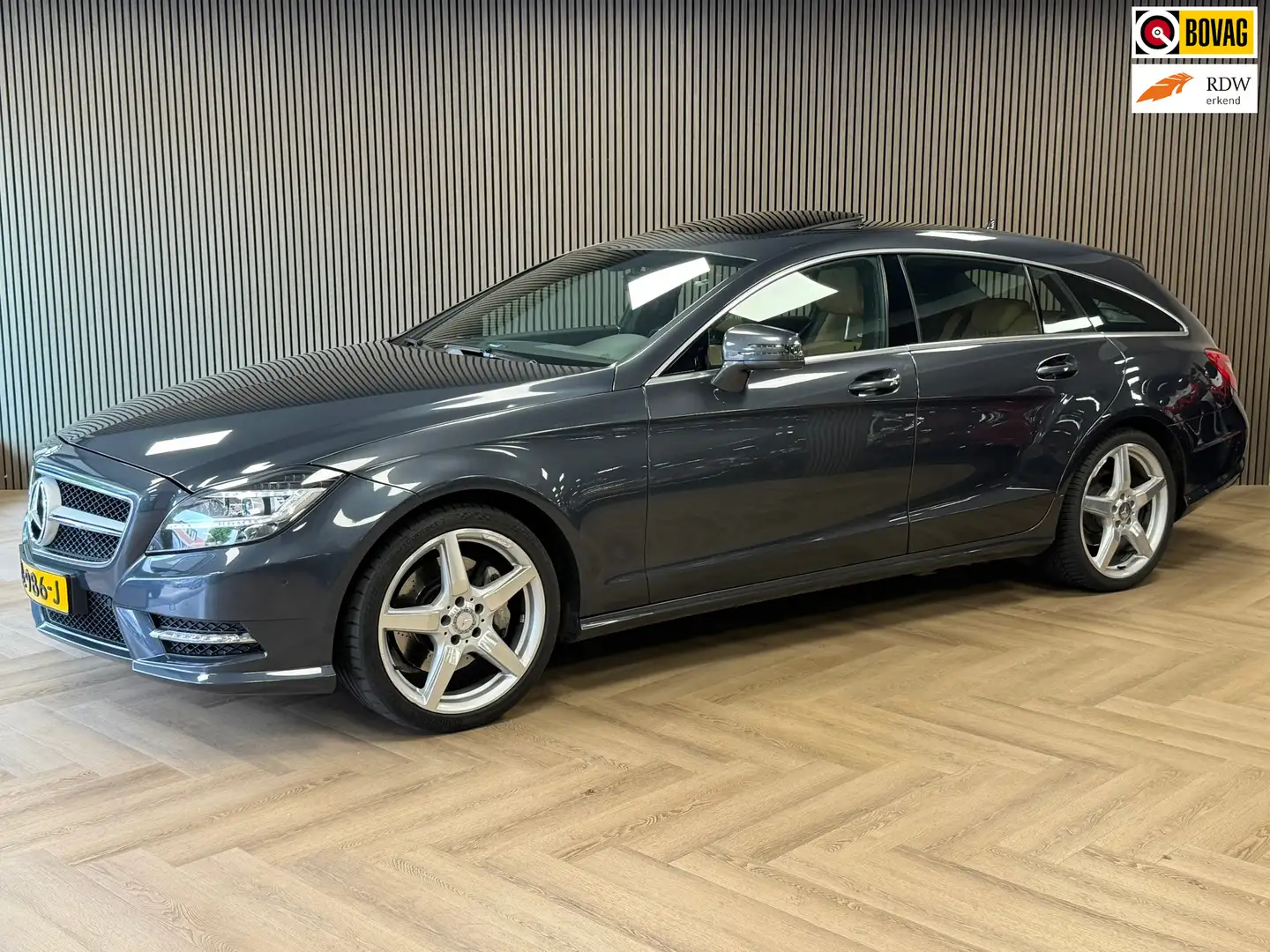 Mercedes-Benz CLS 350 Shooting Brake Designo AUT. SCHUIFDAK CAMERA NAVIG Grijs - 1