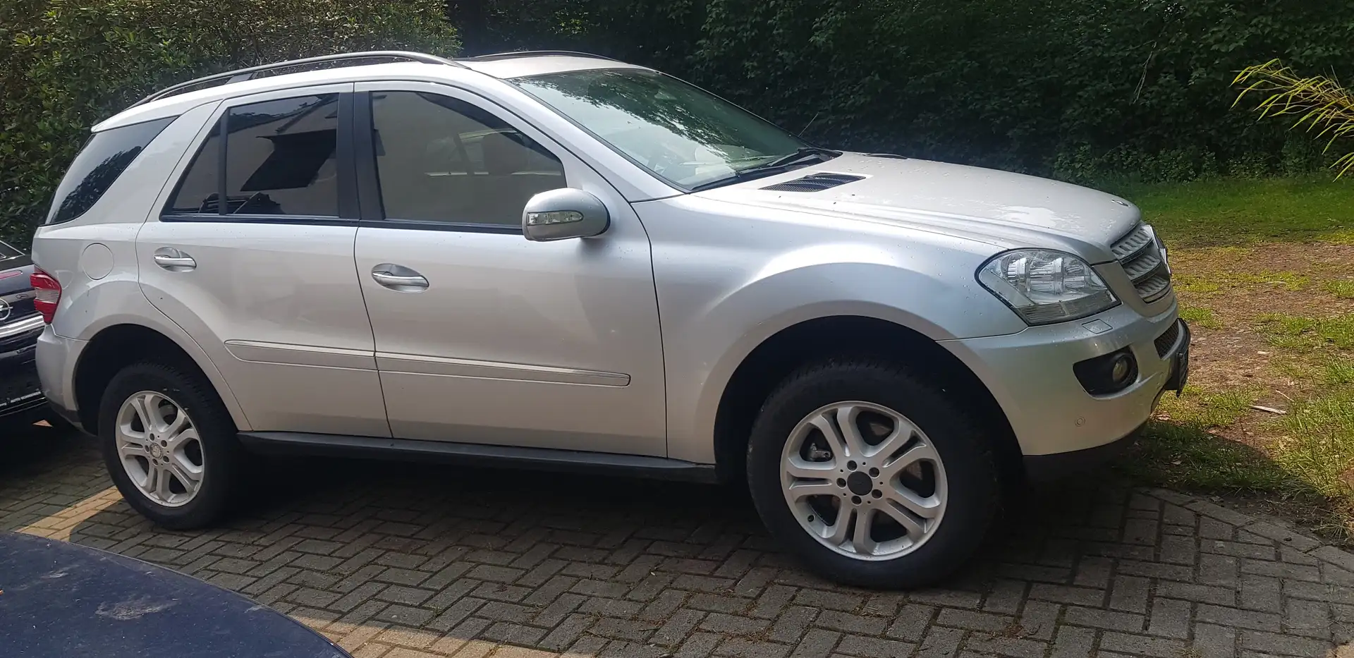 Mercedes-Benz ML 280 ML 280 CDI 4Matic 7G-TRONIC DPF Argintiu - 1