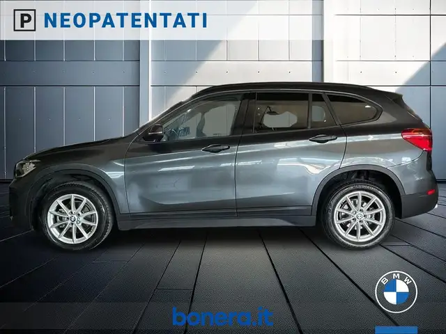 BMW X1 view 9