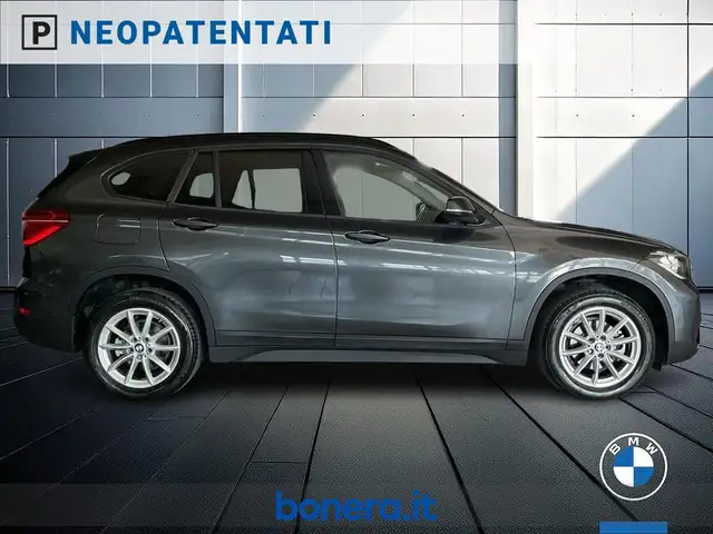 BMW X1 view 5