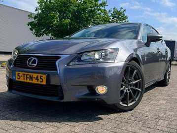 GS 300 300h Business Line