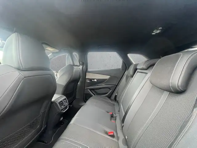Peugeot 3008 view 8