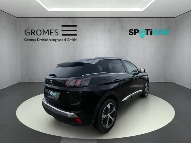 Peugeot 3008 view 3