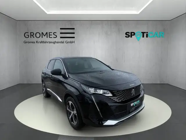 Peugeot 3008 main image