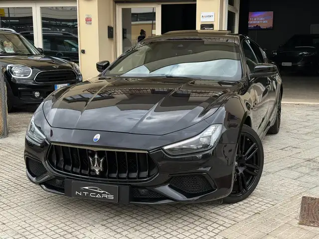 Maserati Ghibli V6 Gransport Nerissimo 275cv/Tetto