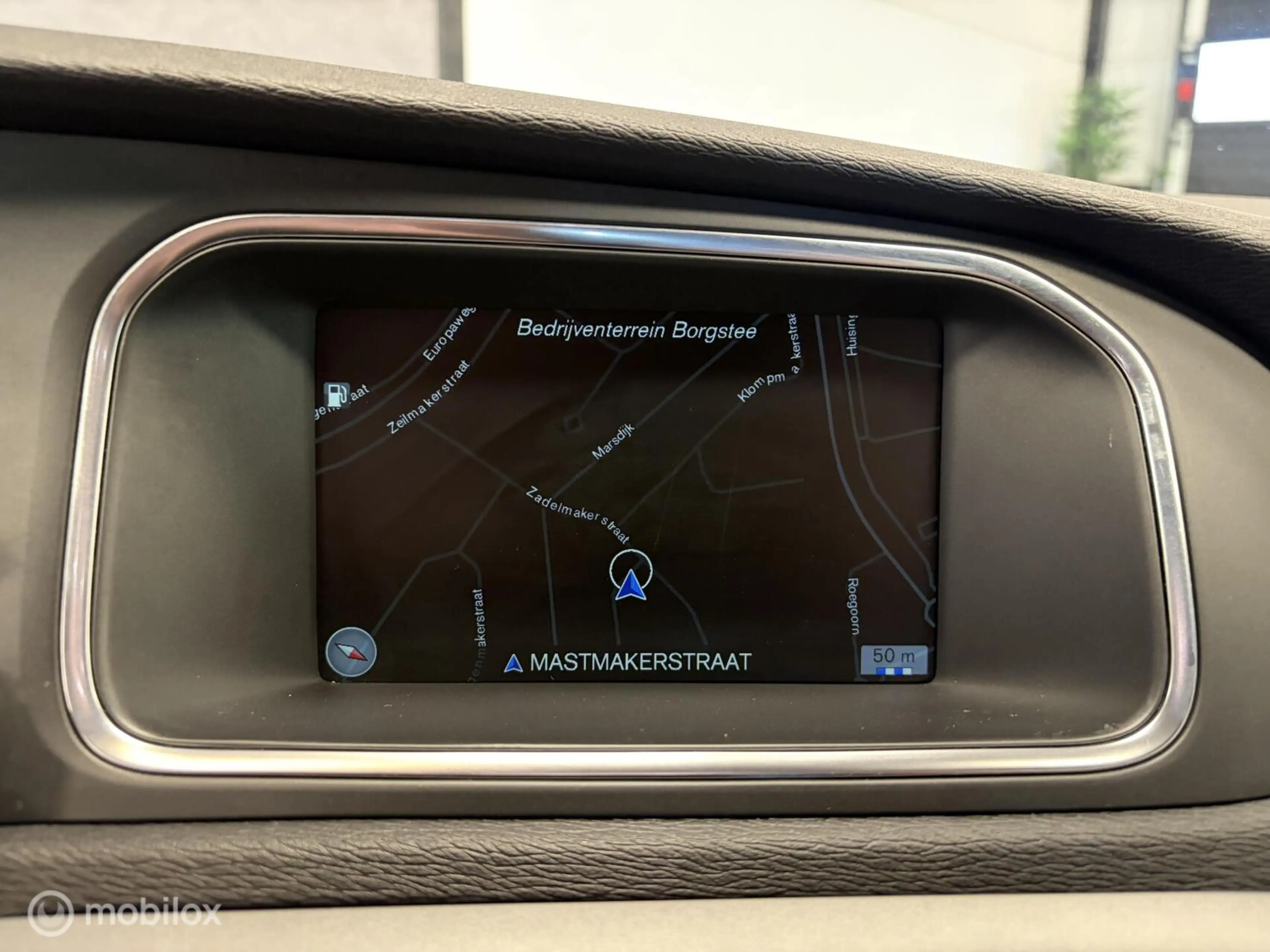 Volvo V40 1.6 T2 Momentum LMV / NAVI / AIRCO / CRUISE / NETT — photo 10