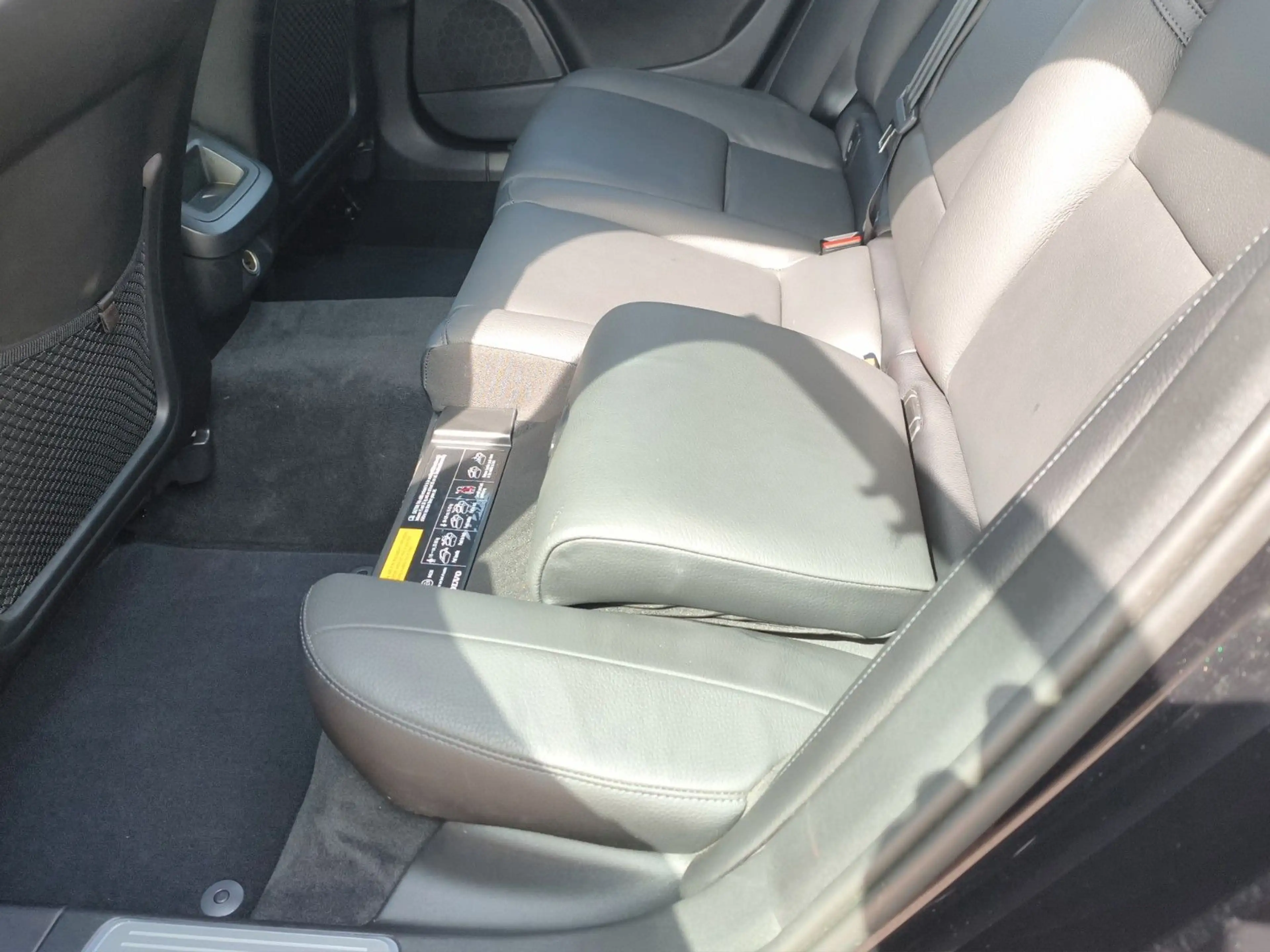 Volvo S90 T4 Momentum — photo 12