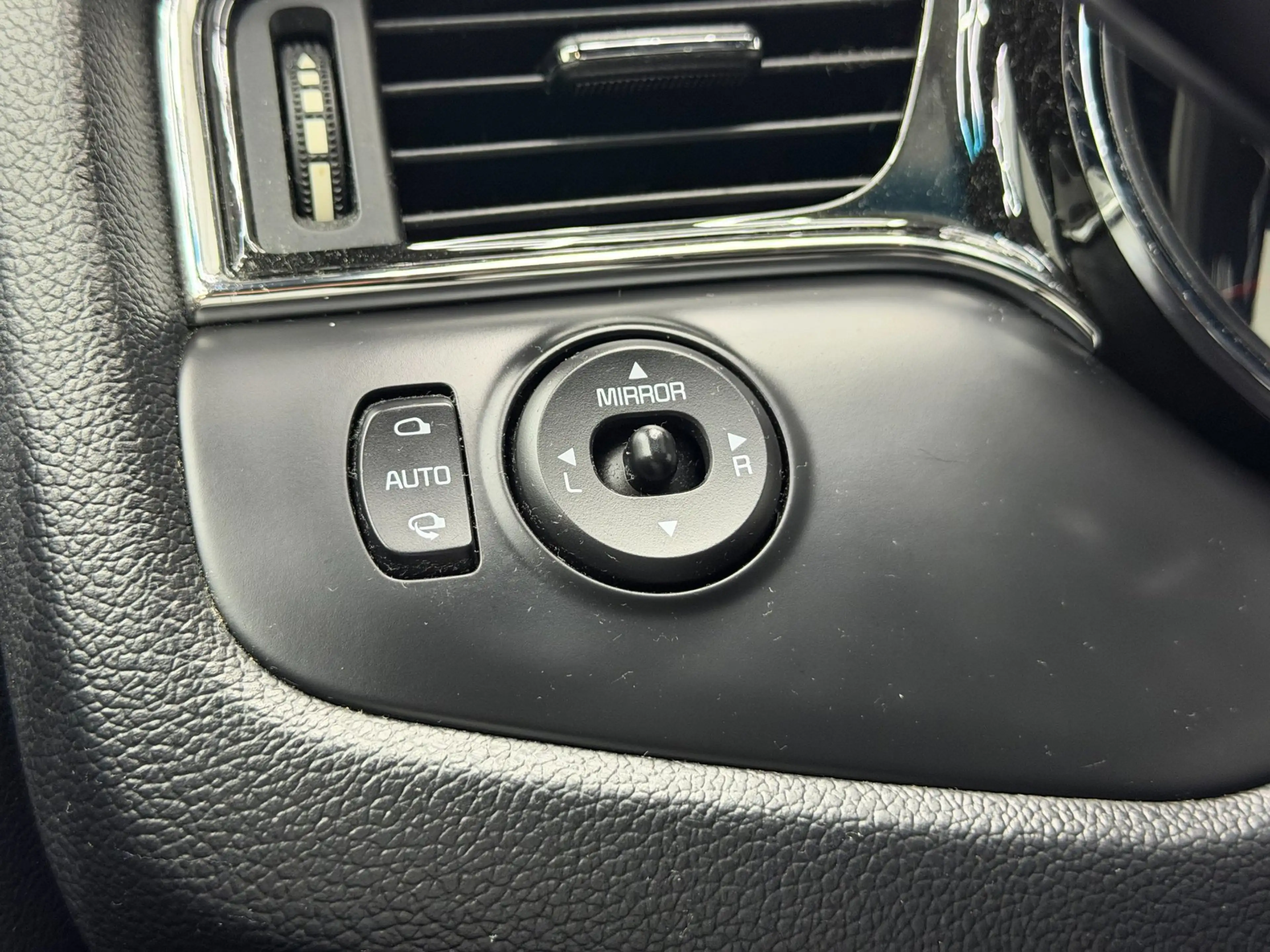 Kia ProCeed / pro_cee'd 1.0 T-GDi GT-Line - Camera - Clima - Cruise - LM V — photo 28
