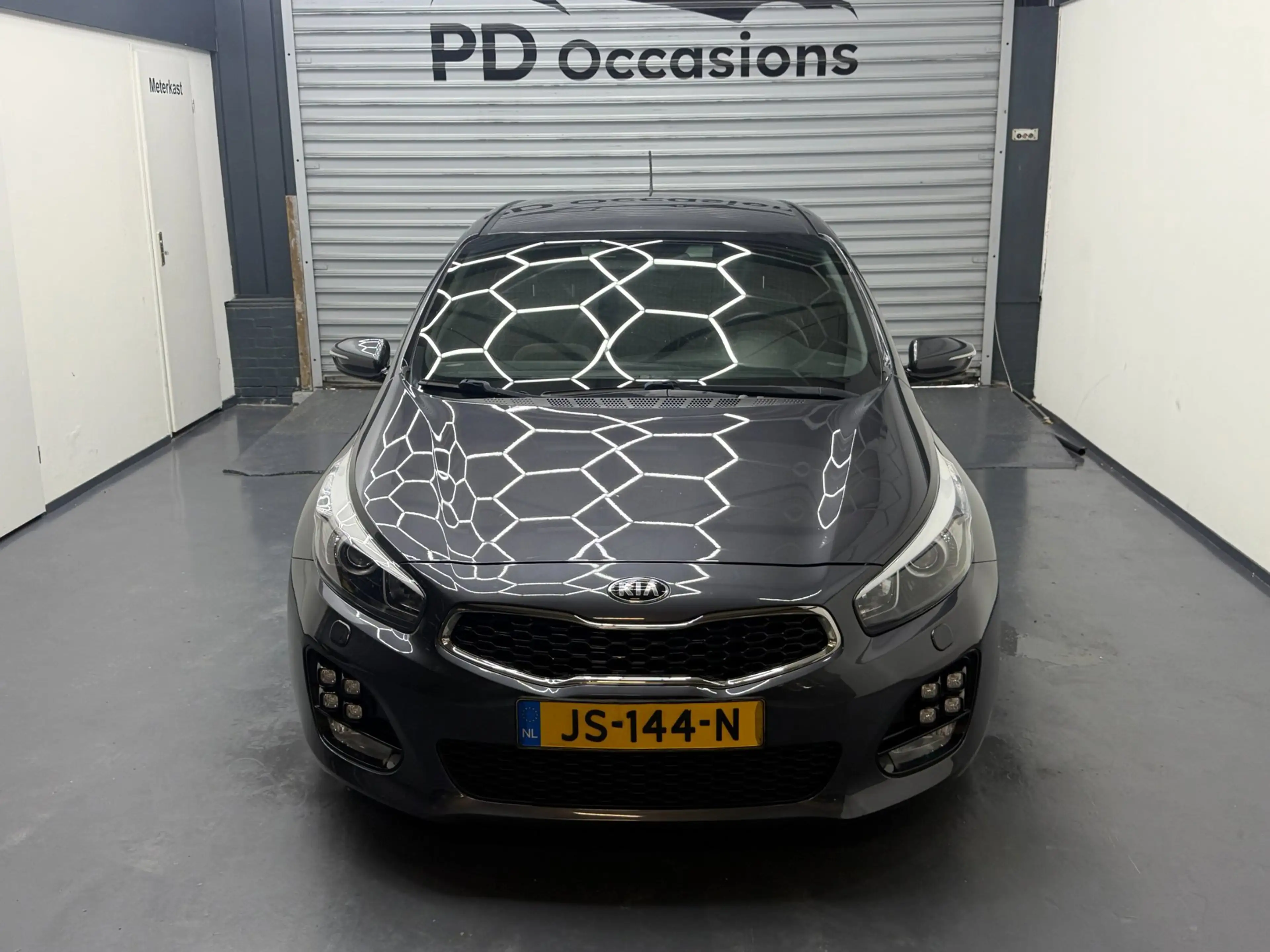 Kia ProCeed / pro_cee'd 1.0 T-GDi GT-Line - Camera - Clima - Cruise - LM V — photo 2