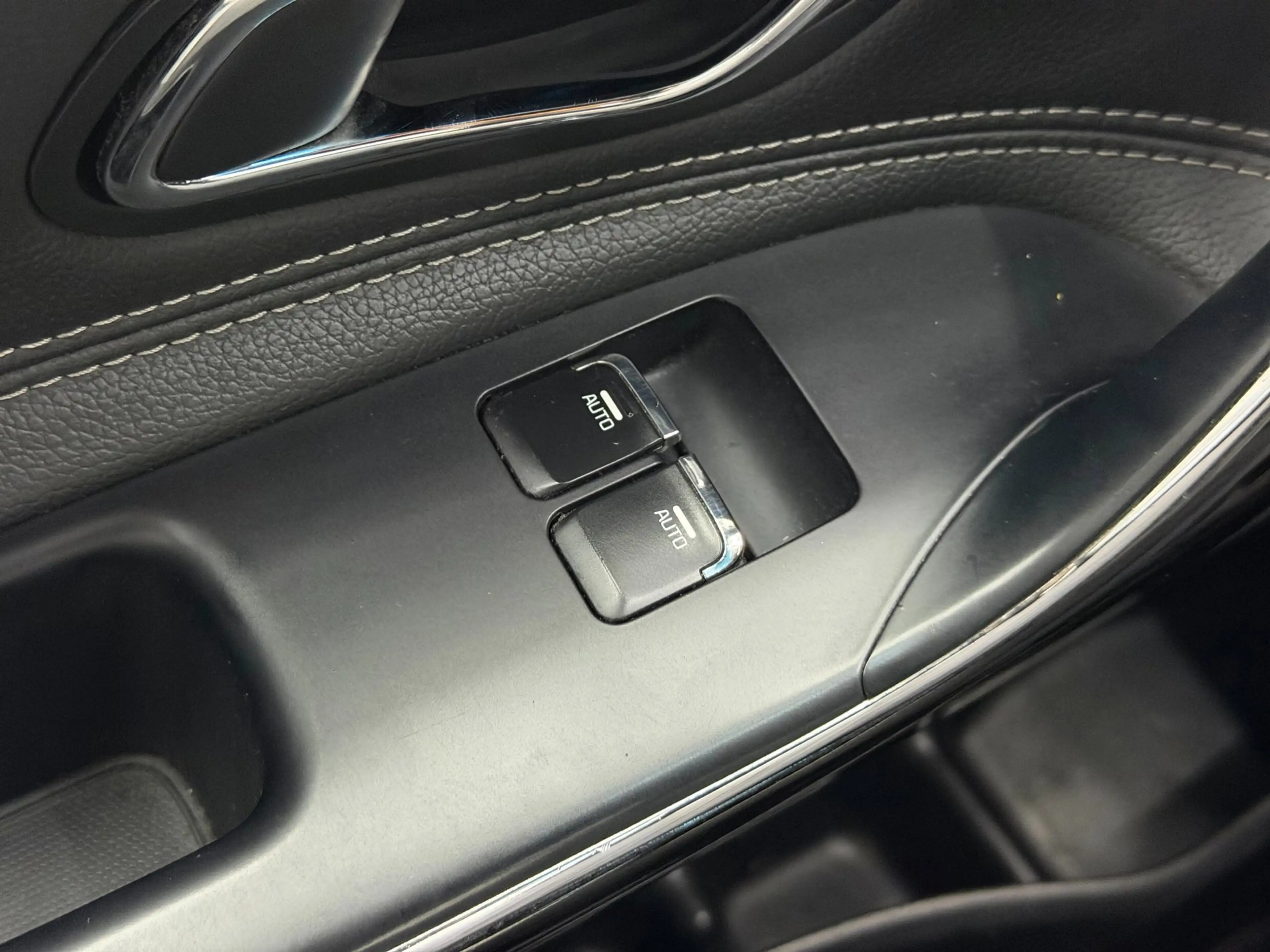 Kia ProCeed / pro_cee'd 1.0 T-GDi GT-Line - Camera - Clima - Cruise - LM V — photo 27