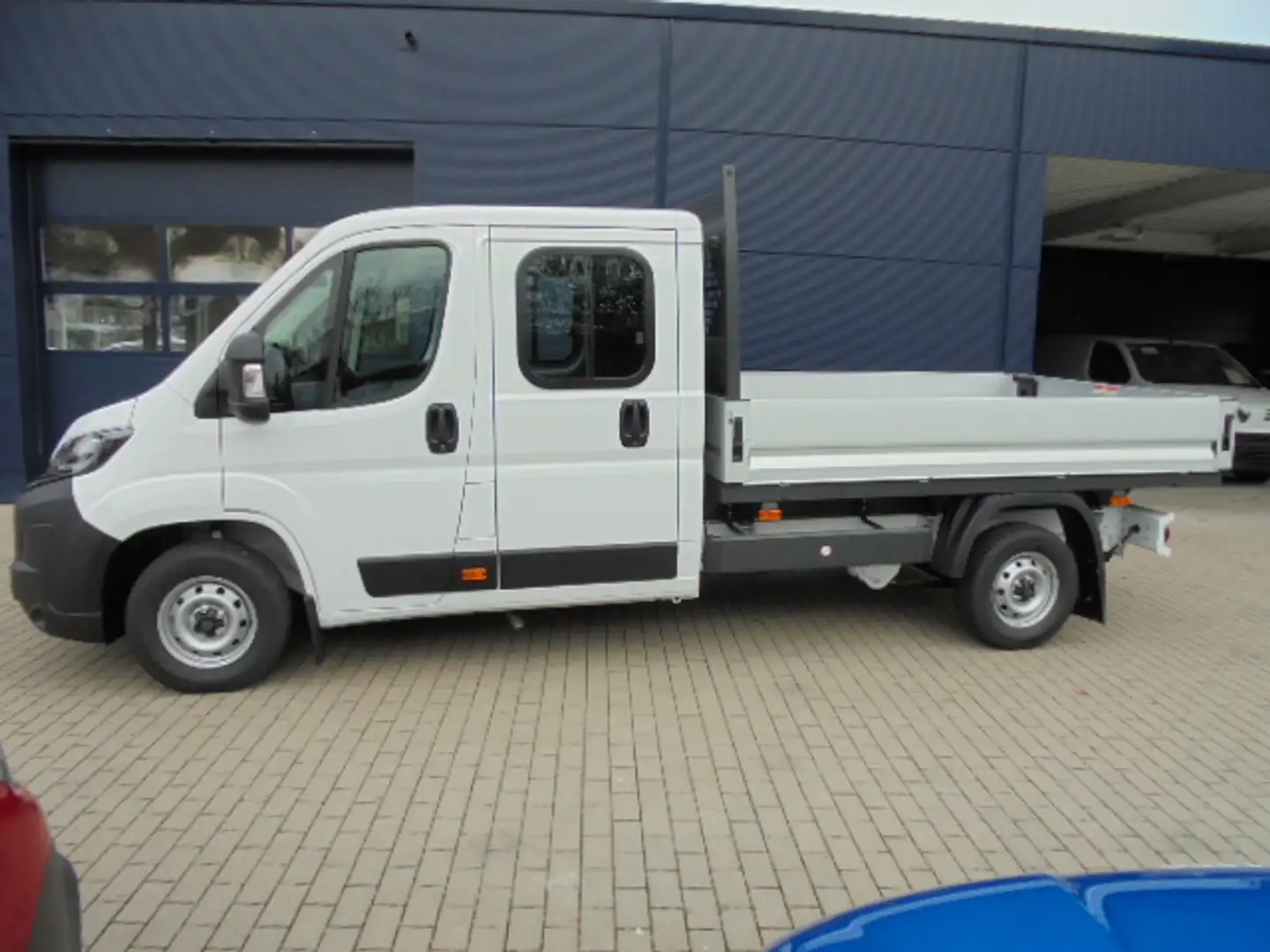 Peugeot Boxer Pritschenwagen Doka 335 L3 BlueHDi140 Alb - 2