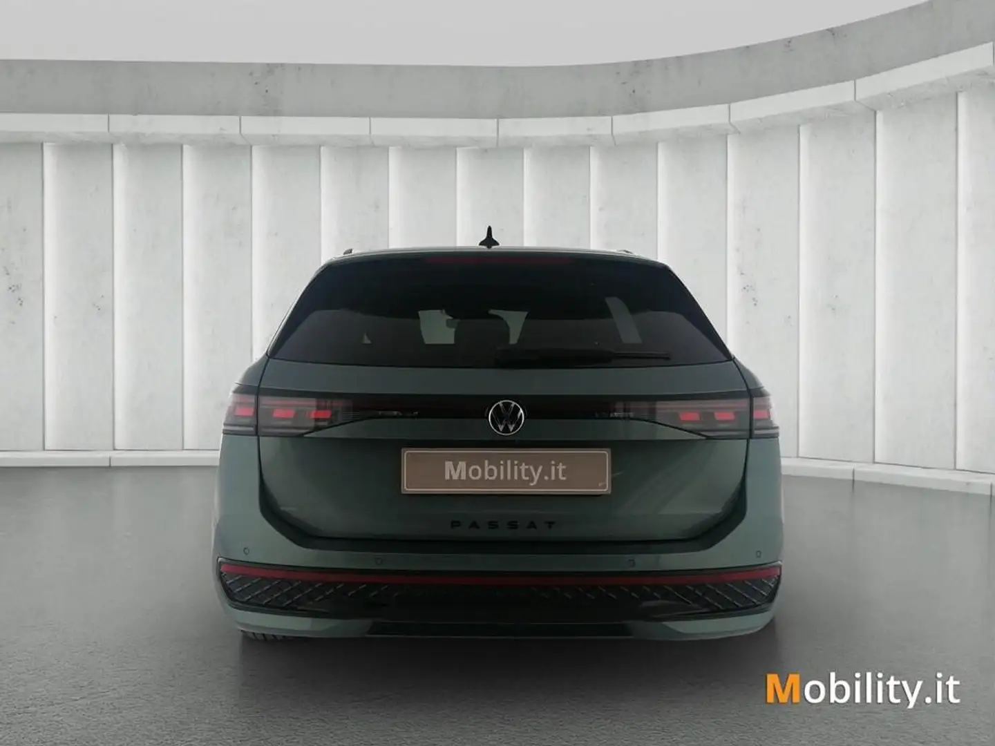 Volkswagen Passat 2.0 tdi scr R-Line 4motion 193cv dsg Grün - 2