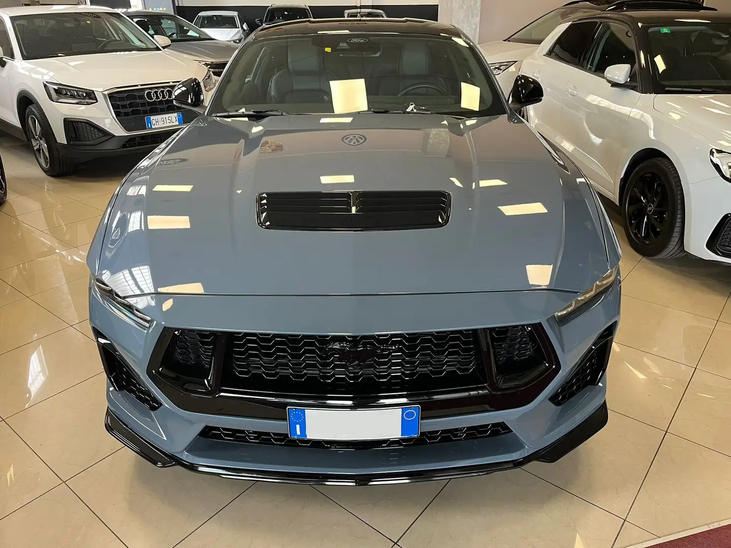 Ford Mustang Fastback 5.0 V8 GT 446cv auto VIRTUAL Gris - 2