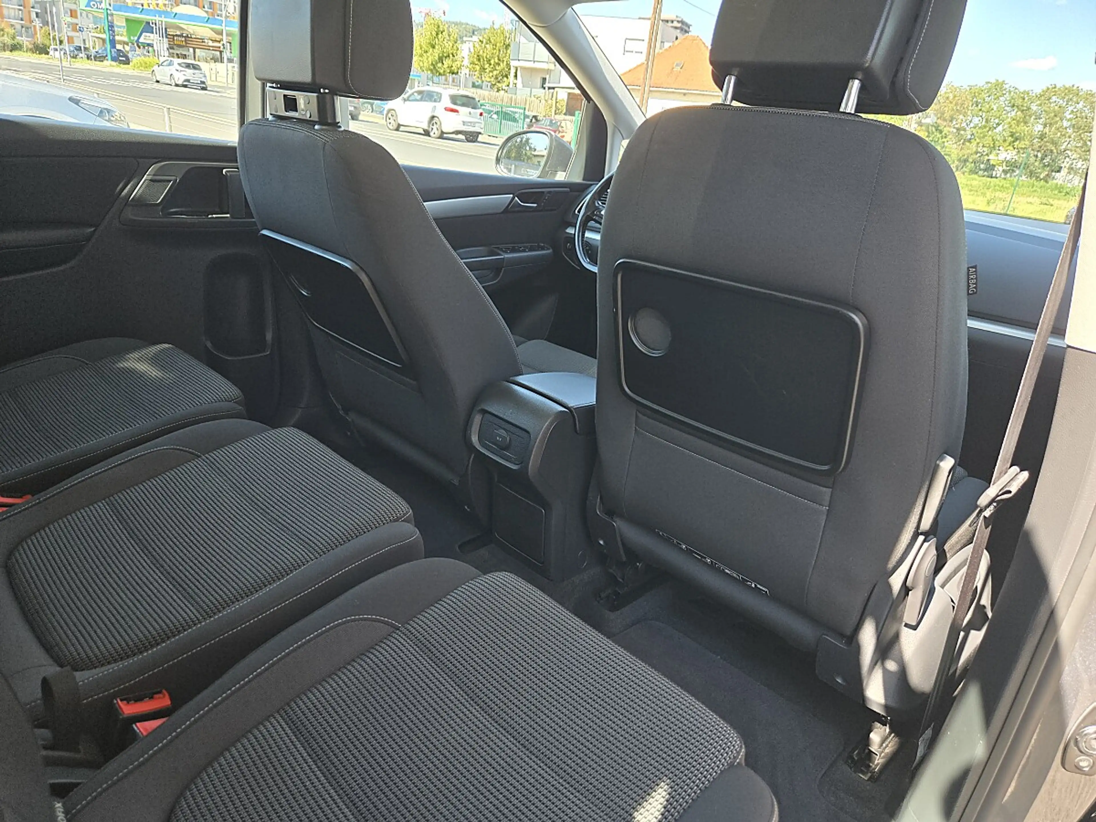 Volkswagen Sharan Business BMT SCR 2,0 TDI — photo 9