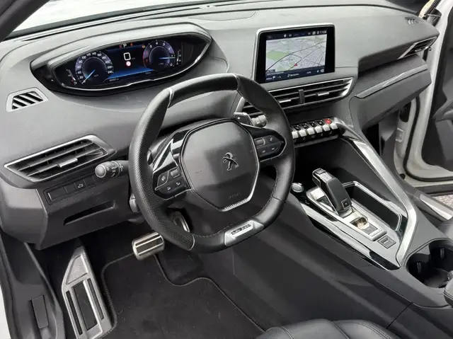 Peugeot 5008 view 12