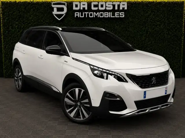 Peugeot 5008 view 2