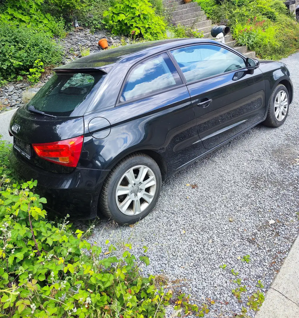 Audi A1 A1 1.6 TDi Attraction Negro - 2