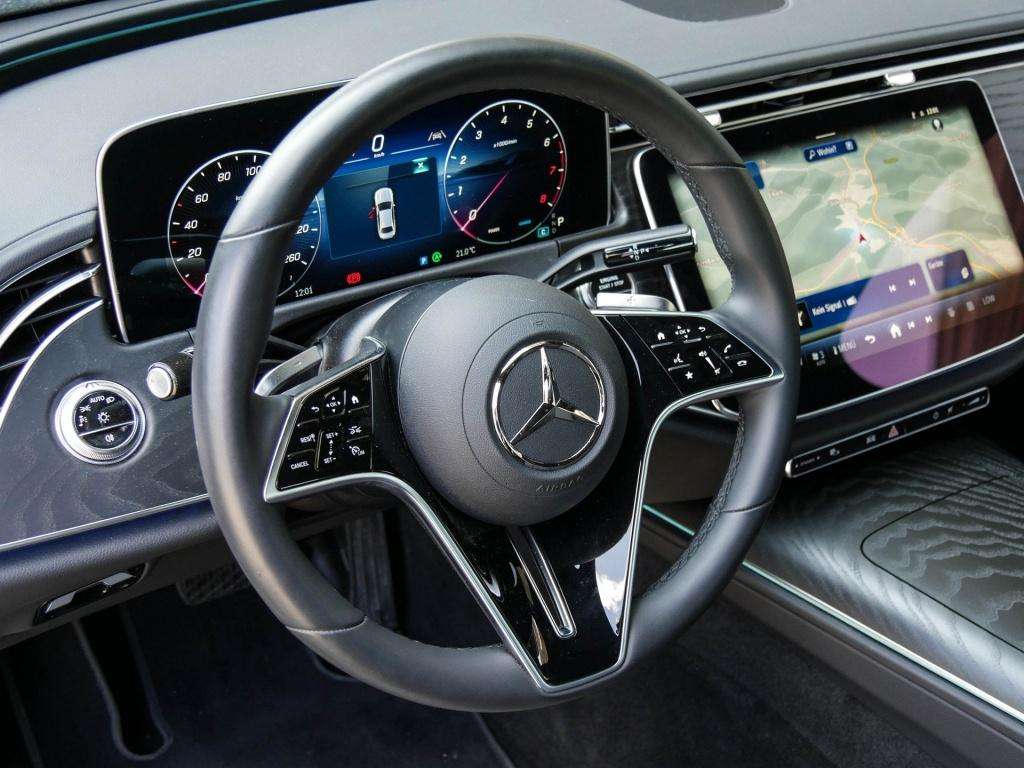 Mercedes-Benz E 200