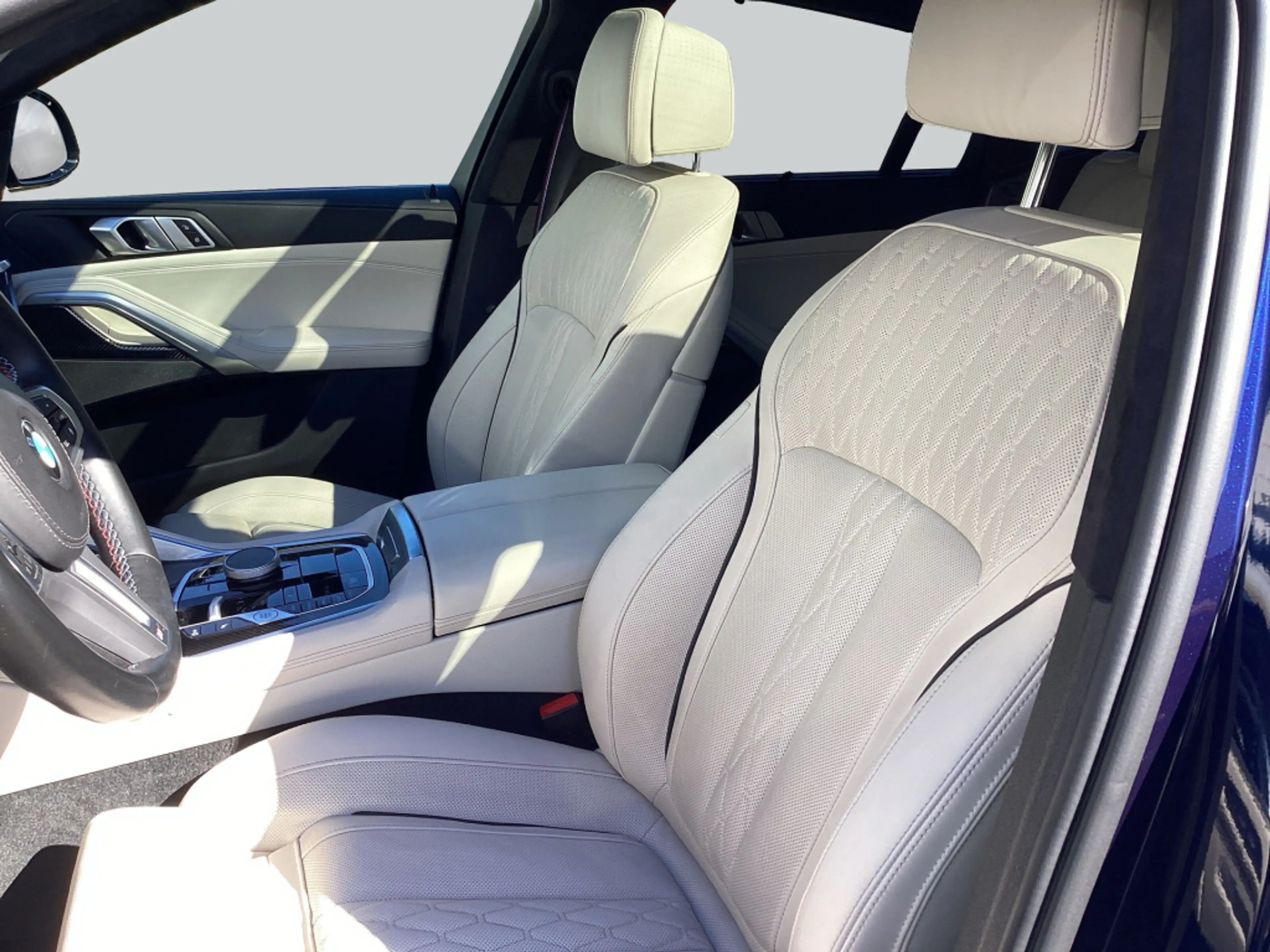 BMW X6 M i xDrive Pano* LED* Harman/Kardon* SHZ* — photo 11