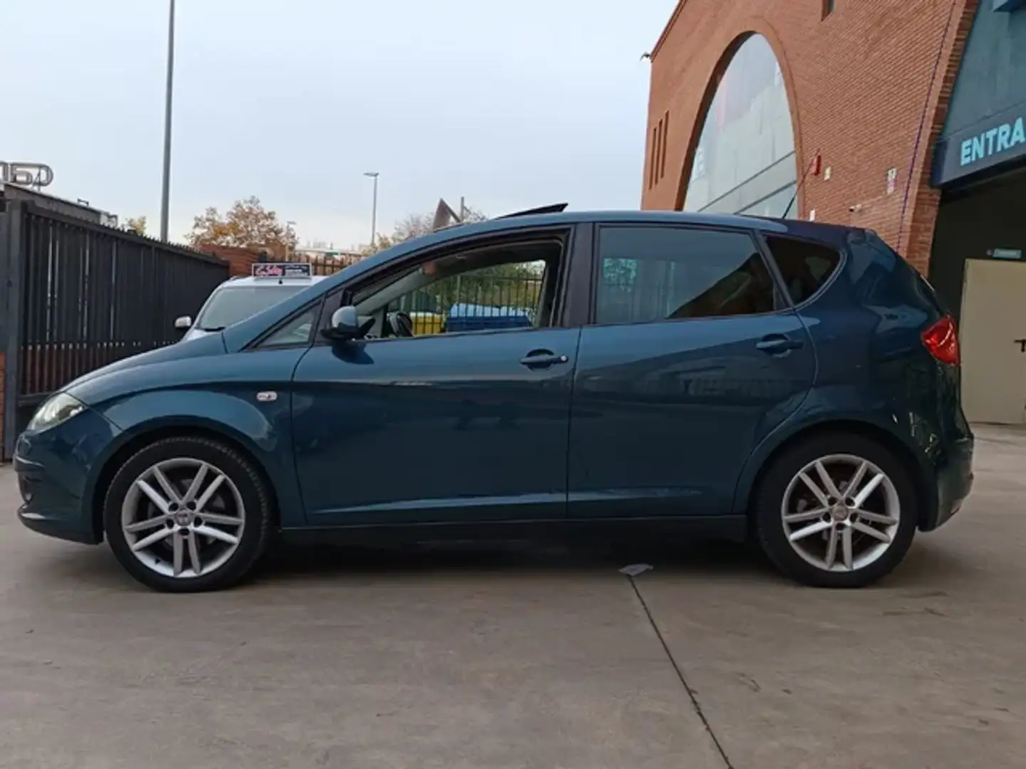 SEAT Altea 1.9TDI Style DSG DPF 105 Noir - 2