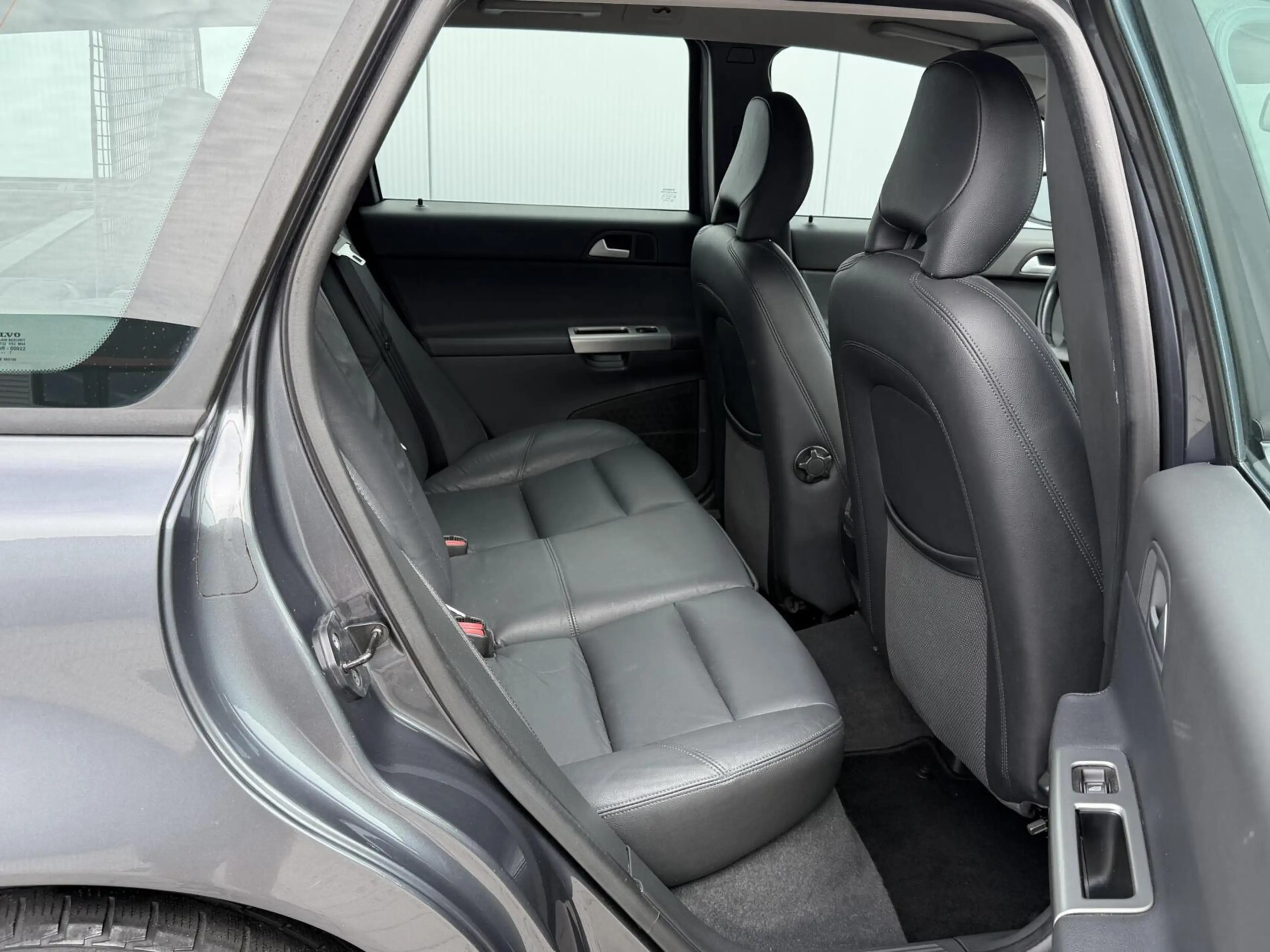 Volvo V50 2.4 Momentum - Erg netjes - Goed onderhouden - NAP — photo 14