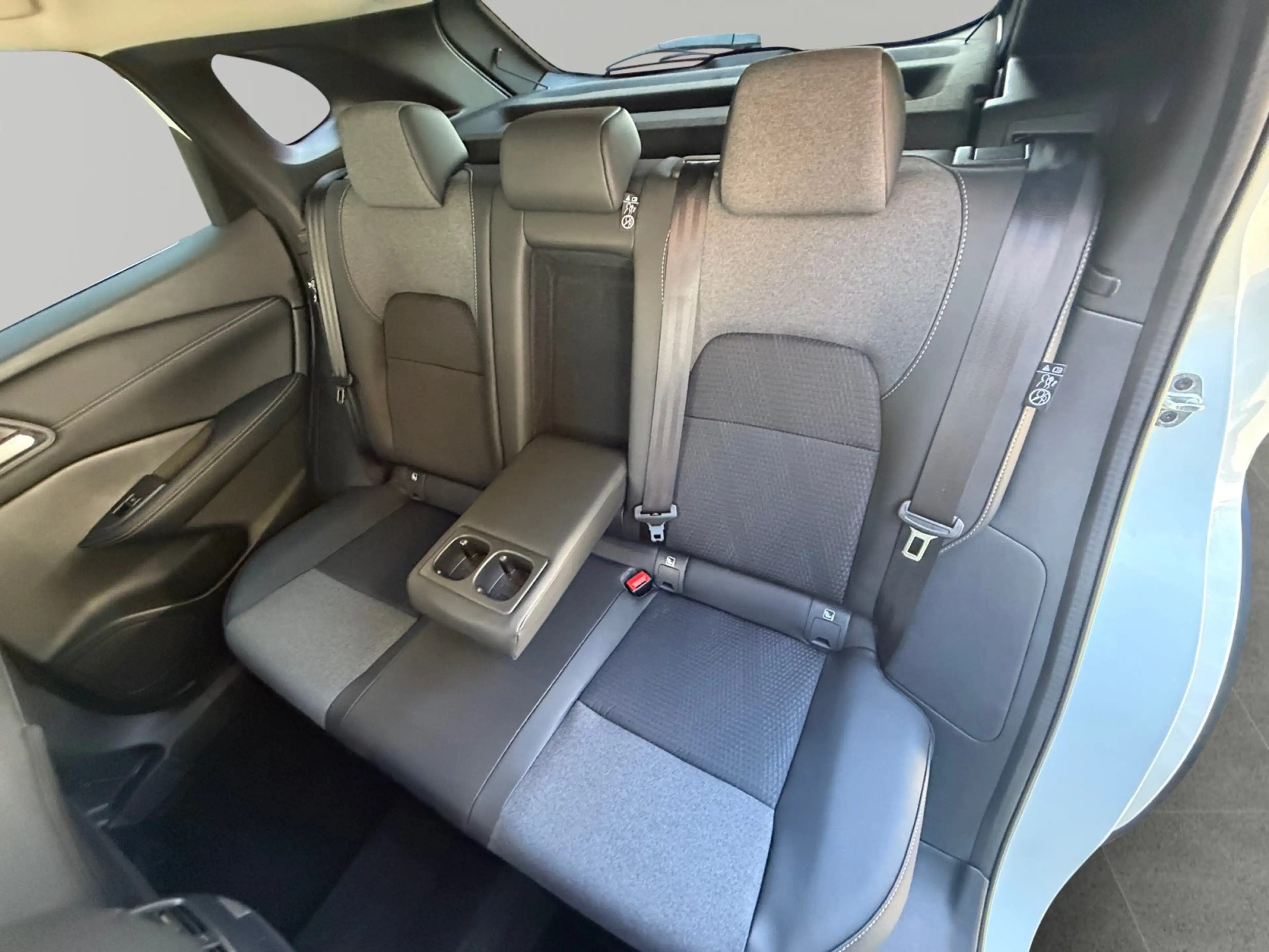Nissan Qashqai 1.3 DIG-T N-Connecta NAVI+SHZ+LHZ+360+LED — photo 13