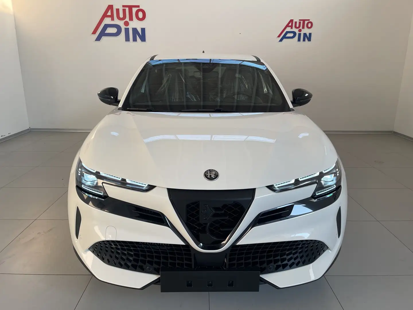 Alfa Romeo Junior 1.2 136 CV Hybrid eDCT6 Speciale+Techno Pack Wit - 2